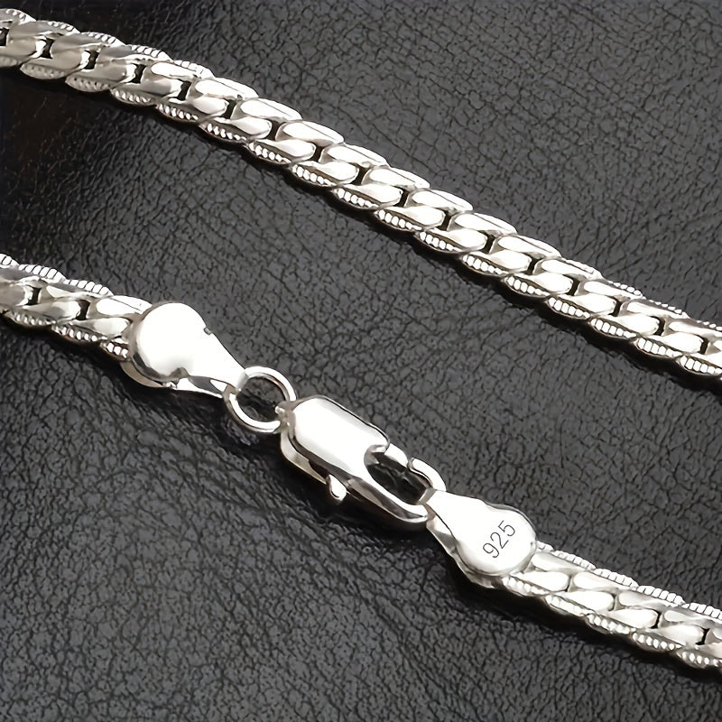 Collier homme élégant minimaliste en argent lisse.