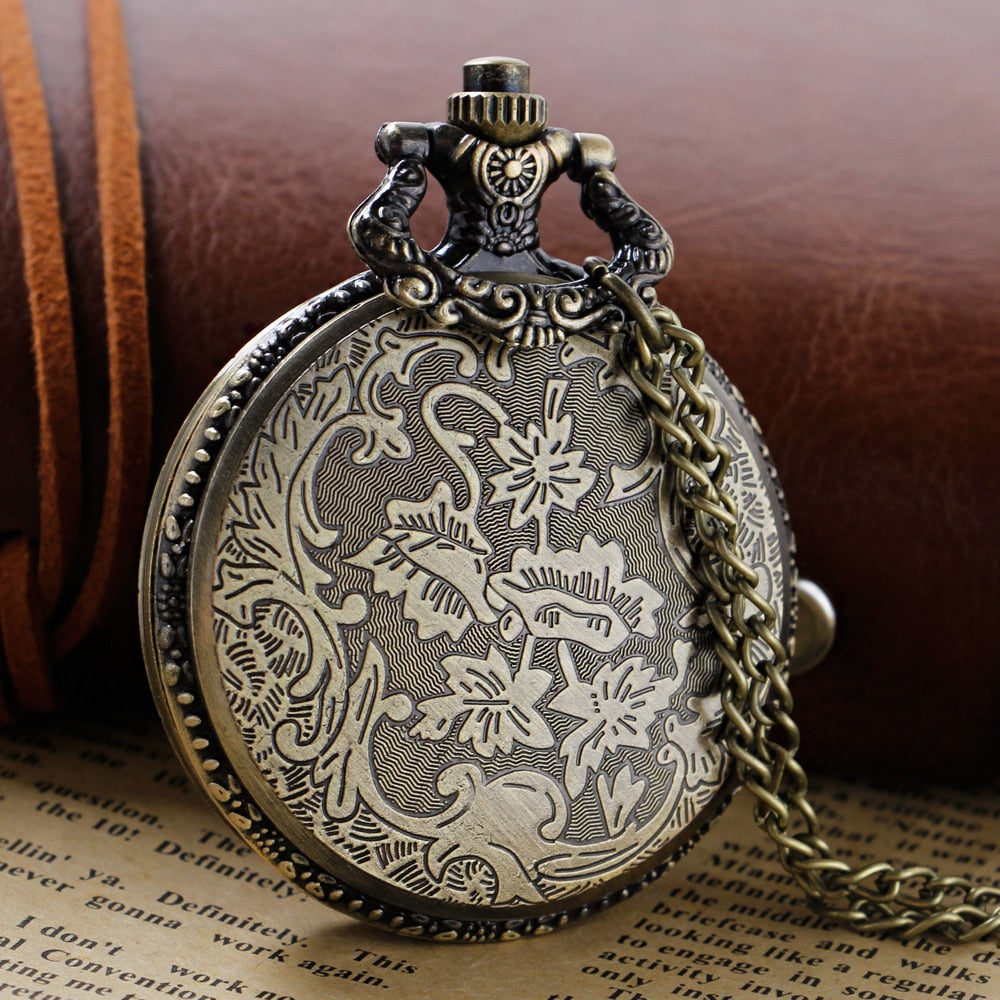 Montre de Poche à quartz rétro collier élégant.