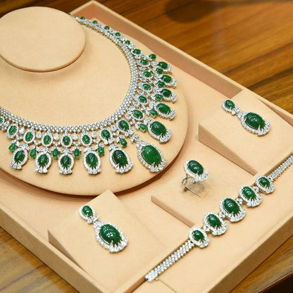 Ensemble de bijoux de luxe élégantes pour femmes en zircon CZ.