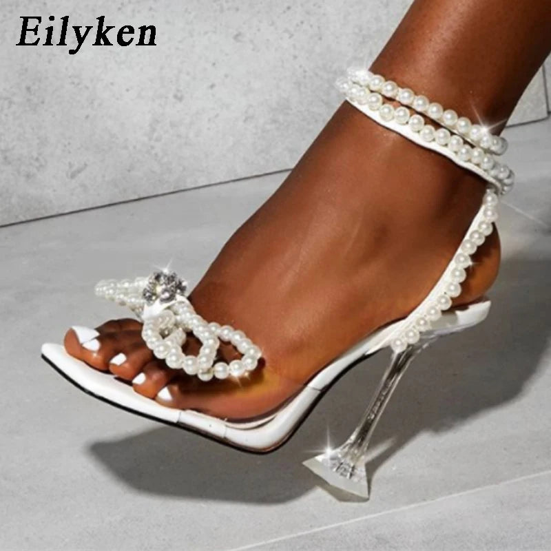 Sandales luxure cristal talons hauts pour femme.