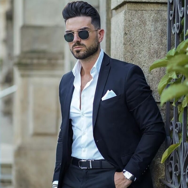 costumes de luxes 2 pièces pour hommes blazer et pantalon.