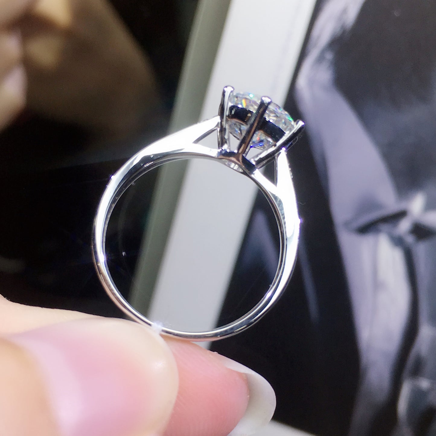 Bague de fiançailles Style Classique en Moissanite et Argent Sterling 925.