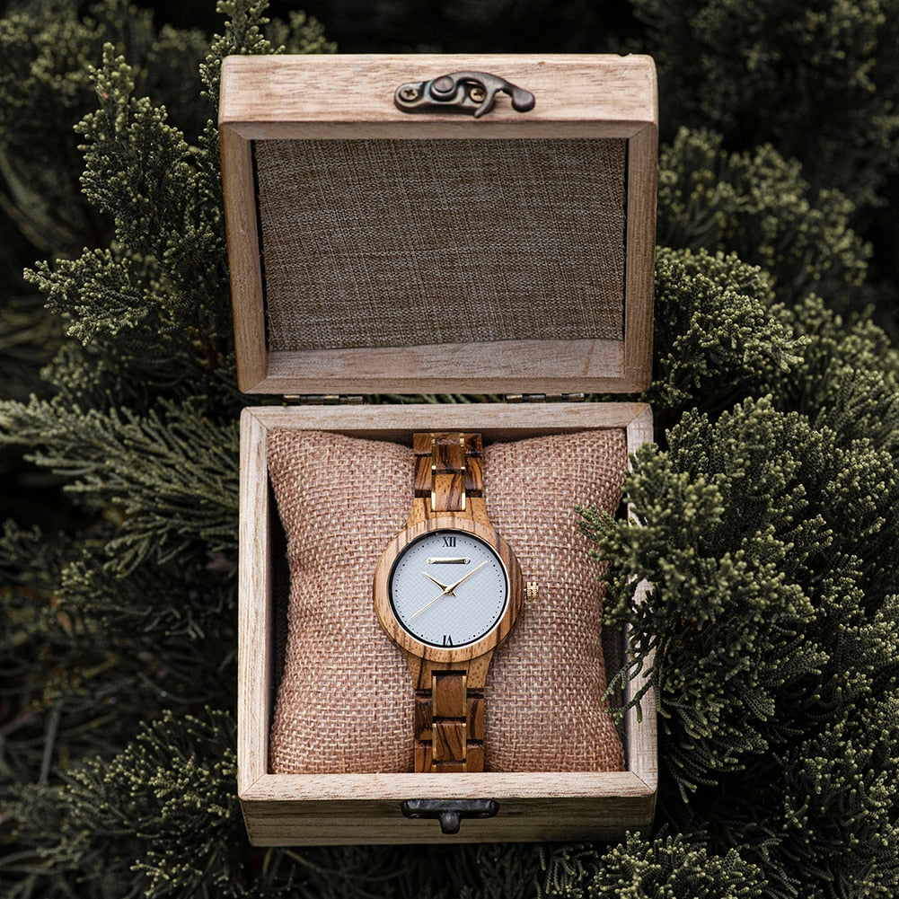 Montre en bois pour hommes et femmes luxe haut qualité.