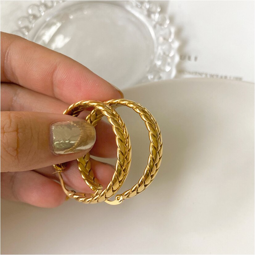 Boucles d'oreilles créoles en acier inoxydable pour femme, bijoux fins, forme d'oreille de blé, cercle entrelacé.