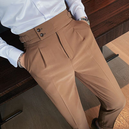 Pantalon décontracté polyvalent pour hommes à ajuster.