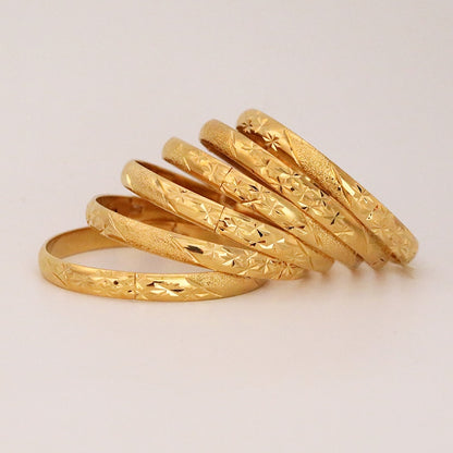 Bracelets en or de luxe pour femmes  de couleur 24k 6pcs.