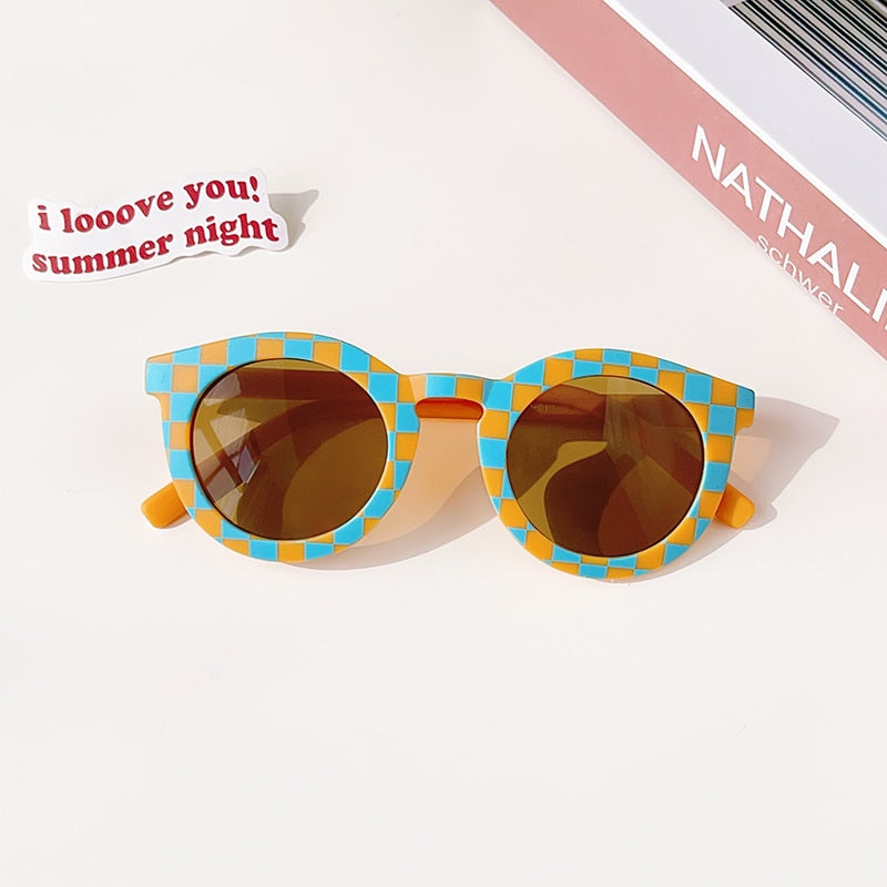 Lunettes de soleil classiques pour enfants protection solaire.