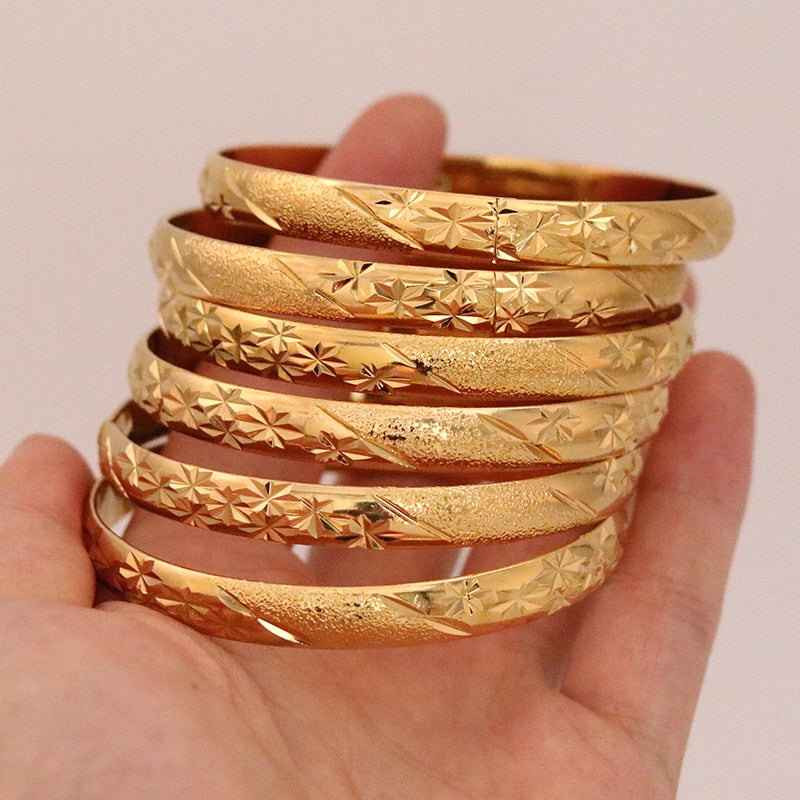 Bracelets en or de luxe pour femmes  de couleur 24k 6pcs.
