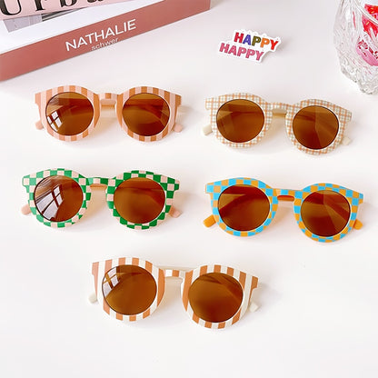 Lunettes de soleil classiques pour enfants protection solaire.
