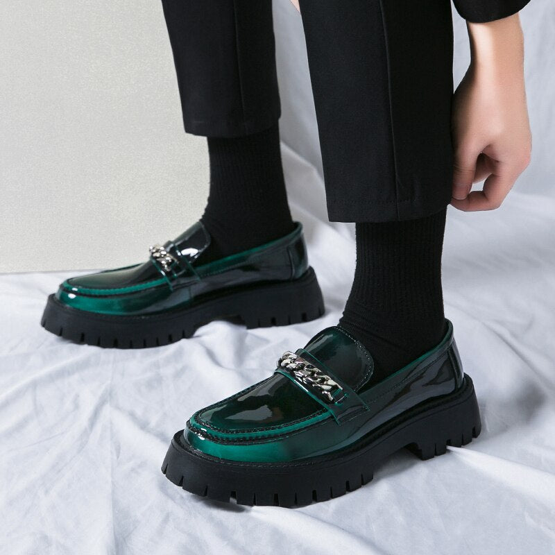 Chaussures en cuir noir pour hommes, chaussures en cuir décontractées.