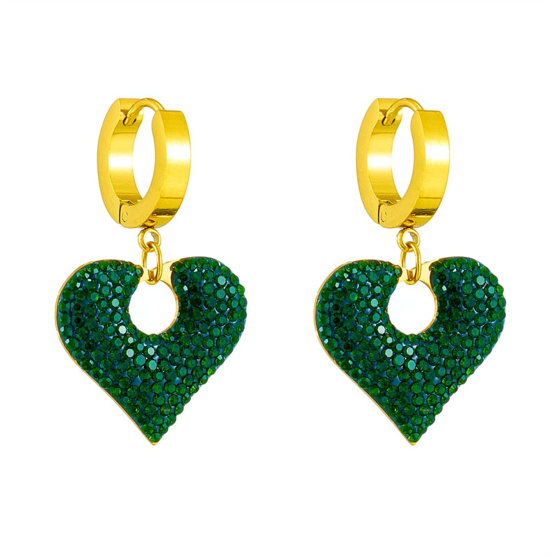 Boucles d'oreilles en forme de coeur d'amour pour femmes.