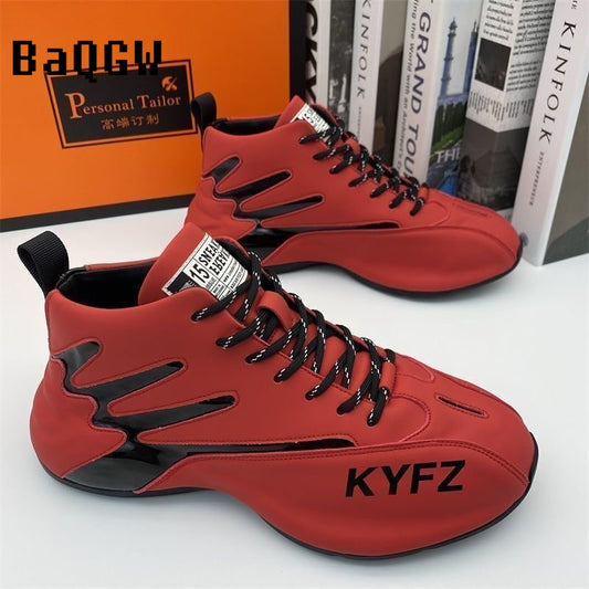 Chaussures de sport d'extérieur en cuir pour hommes.