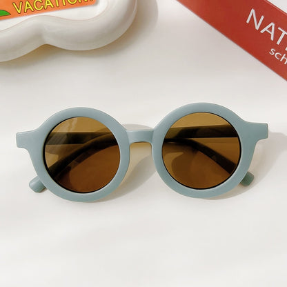 Lunettes de soleil classiques pour enfants protection solaire.