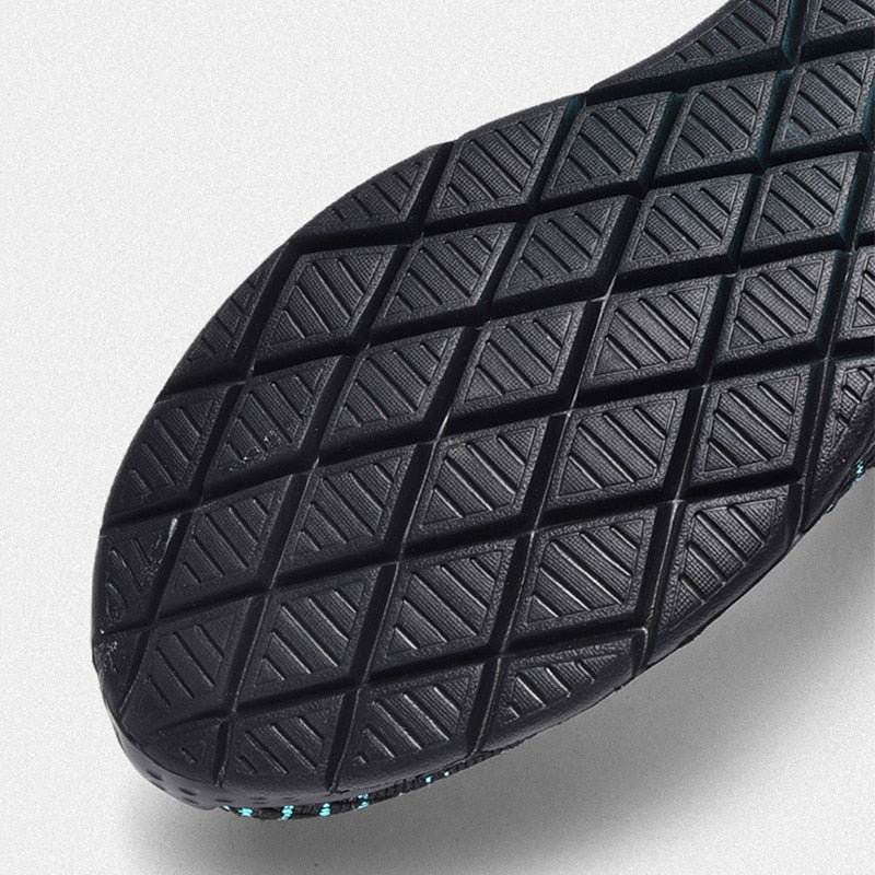 Baskets légères respirantes en maille pour hommes.