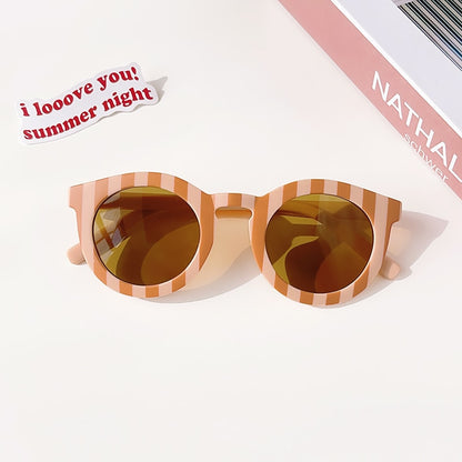 Lunettes de soleil classiques pour enfants protection solaire.