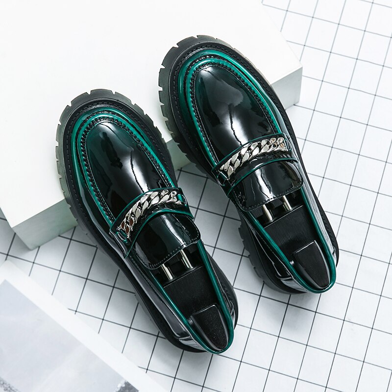 Chaussures en cuir noir pour hommes, chaussures en cuir décontractées.