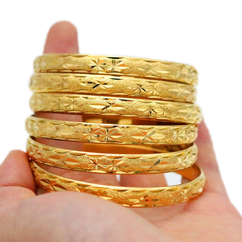 Bracelets en or de luxe pour femmes  de couleur 24k 6pcs.