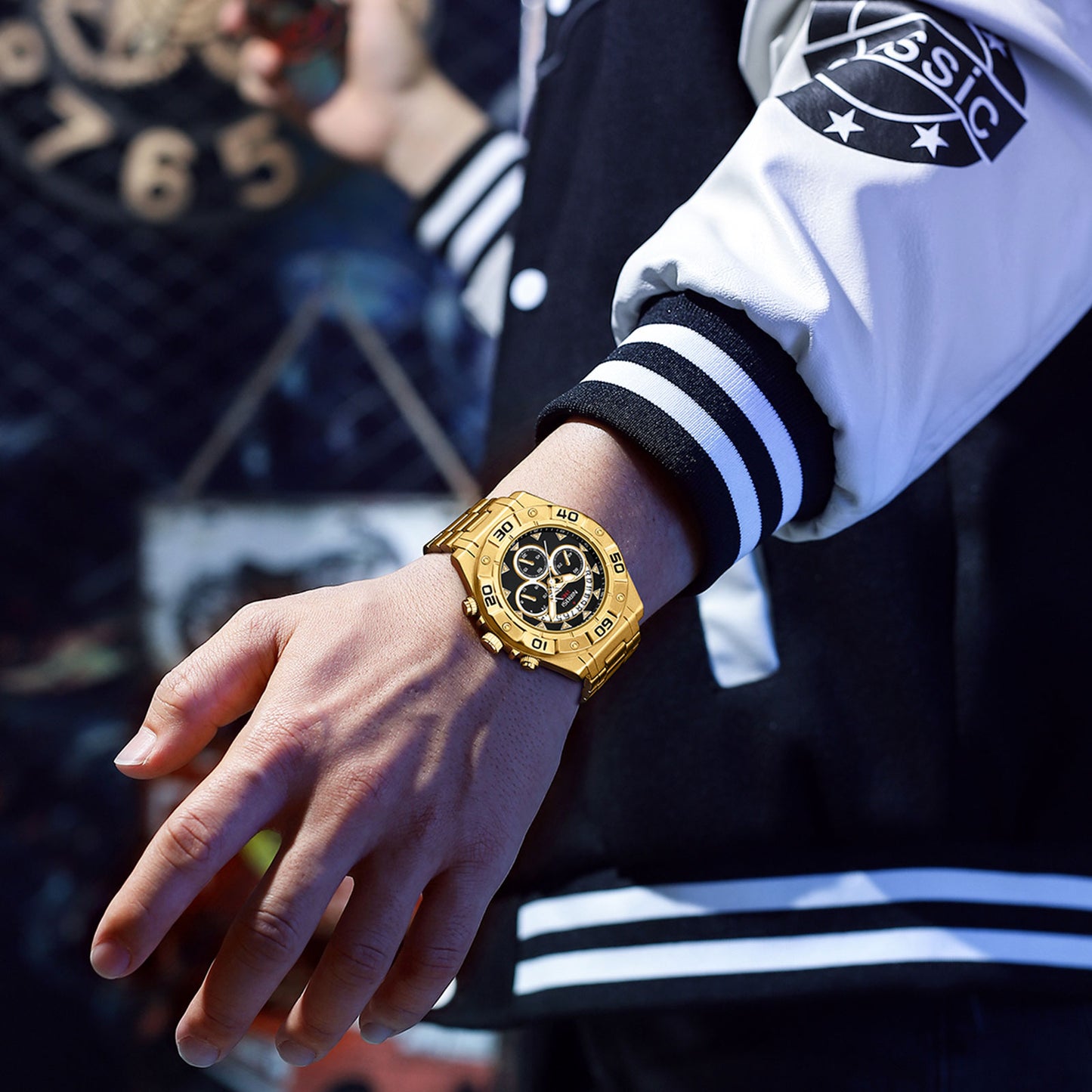 Montre à quartz en acier inoxydable pour hommes mode luxe.