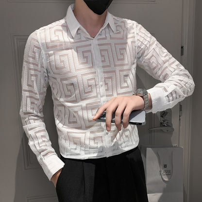 Chemise en dentelle transparente sexy pour hommes.