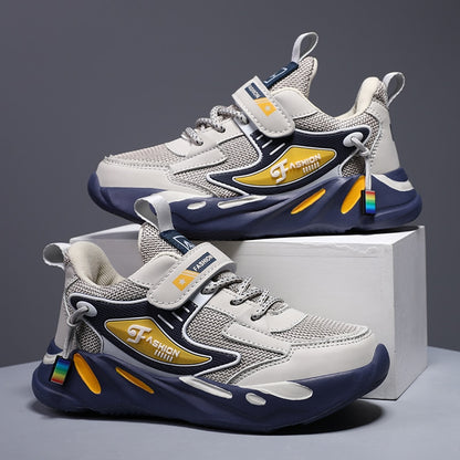 Chaussures de sport en cuir pour enfants.