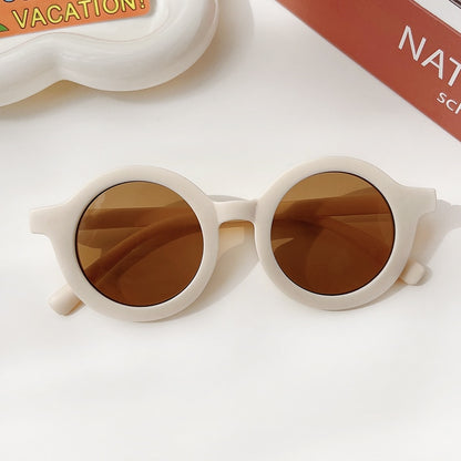 Lunettes de soleil classiques pour enfants protection solaire.