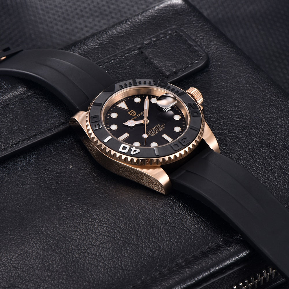 montre-bracelet mécanique automatique en saphir pour homme.