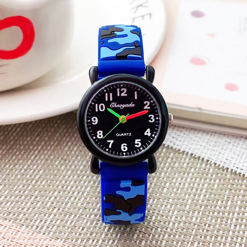 Montre à quartz avec bracelet en silicone pour enfants.
