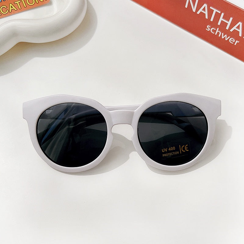 Lunettes de soleil classiques pour enfants protection solaire.