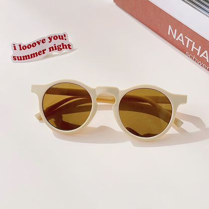 Lunettes de soleil classiques pour enfants protection solaire.
