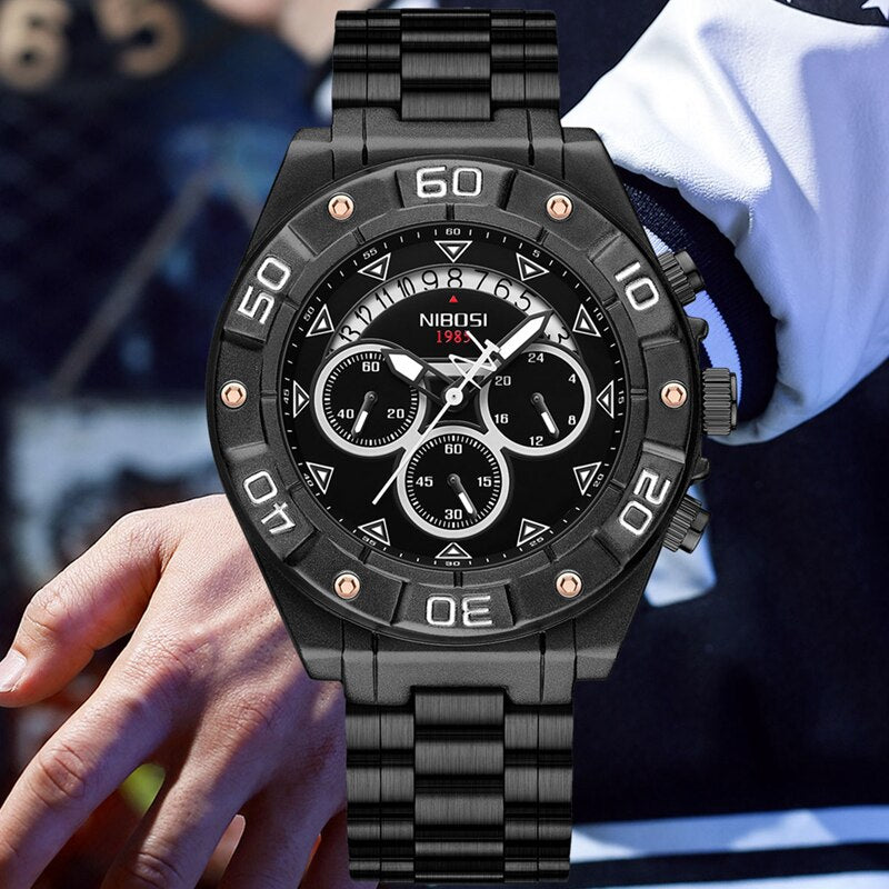Montre à quartz en acier inoxydable pour hommes mode luxe.