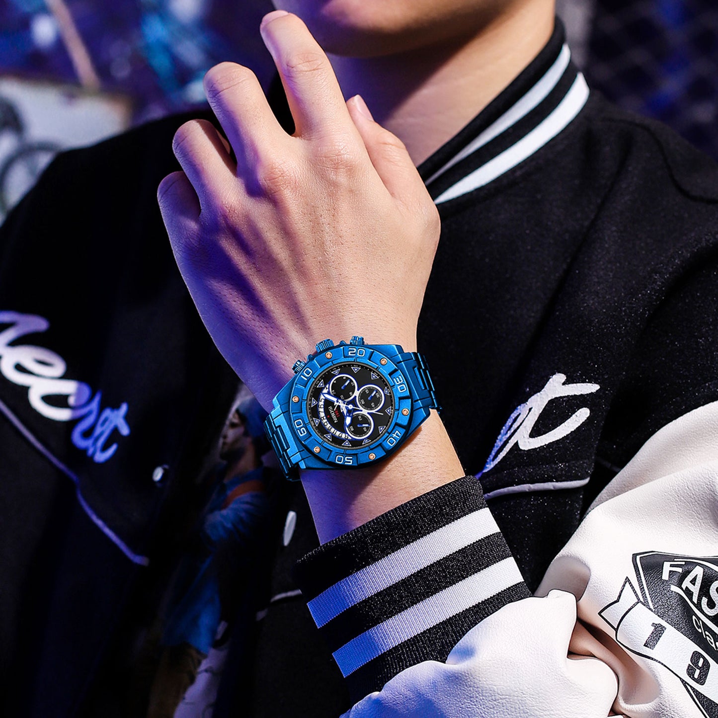 Montre à quartz en acier inoxydable pour hommes mode luxe.