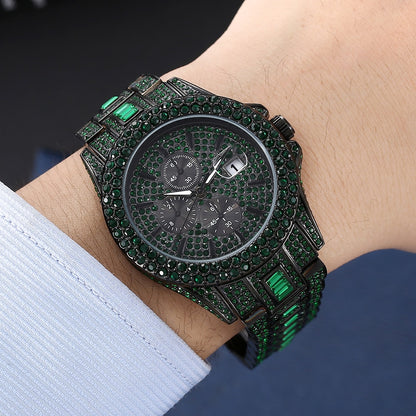 Montre de luxe en diamant vert pour hommes luxe unique.