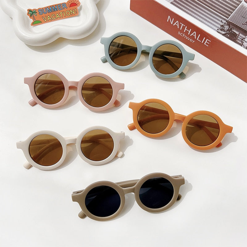 Lunettes de soleil classiques pour enfants protection solaire.