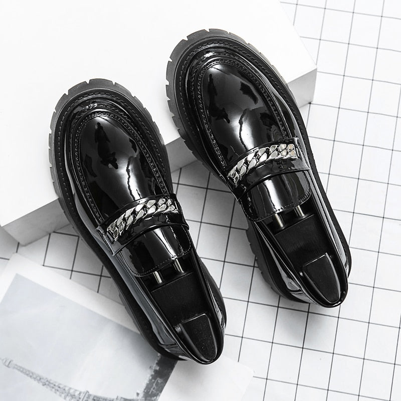Chaussures en cuir noir pour hommes, chaussures en cuir décontractées.