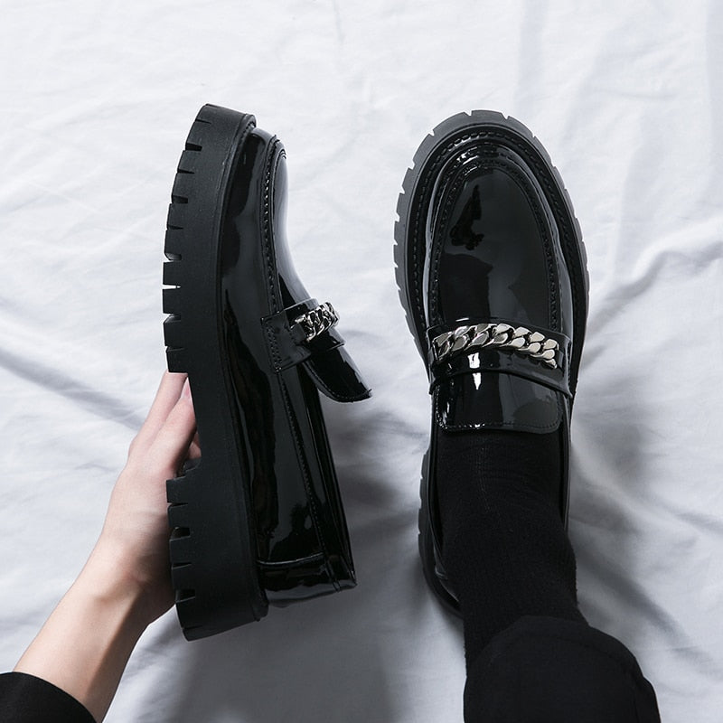 Chaussures en cuir noir pour hommes, chaussures en cuir décontractées.
