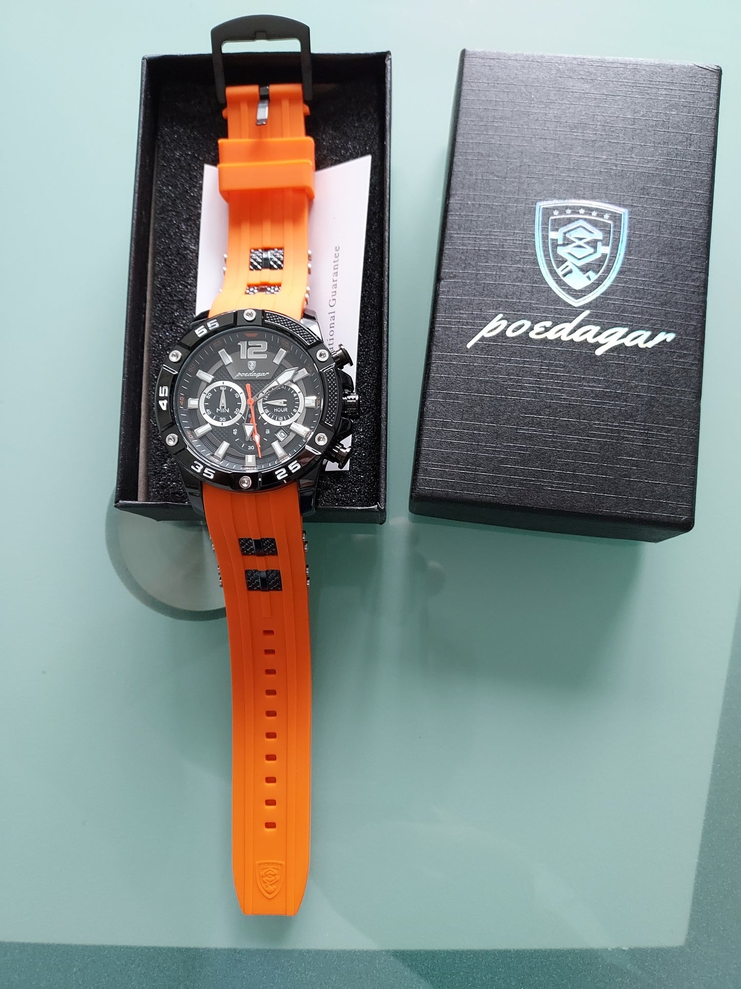 Montre à quartz militaire étanche pour hommes chronographe.