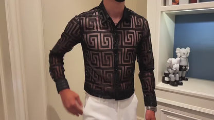 Chemise en dentelle transparente sexy pour hommes.