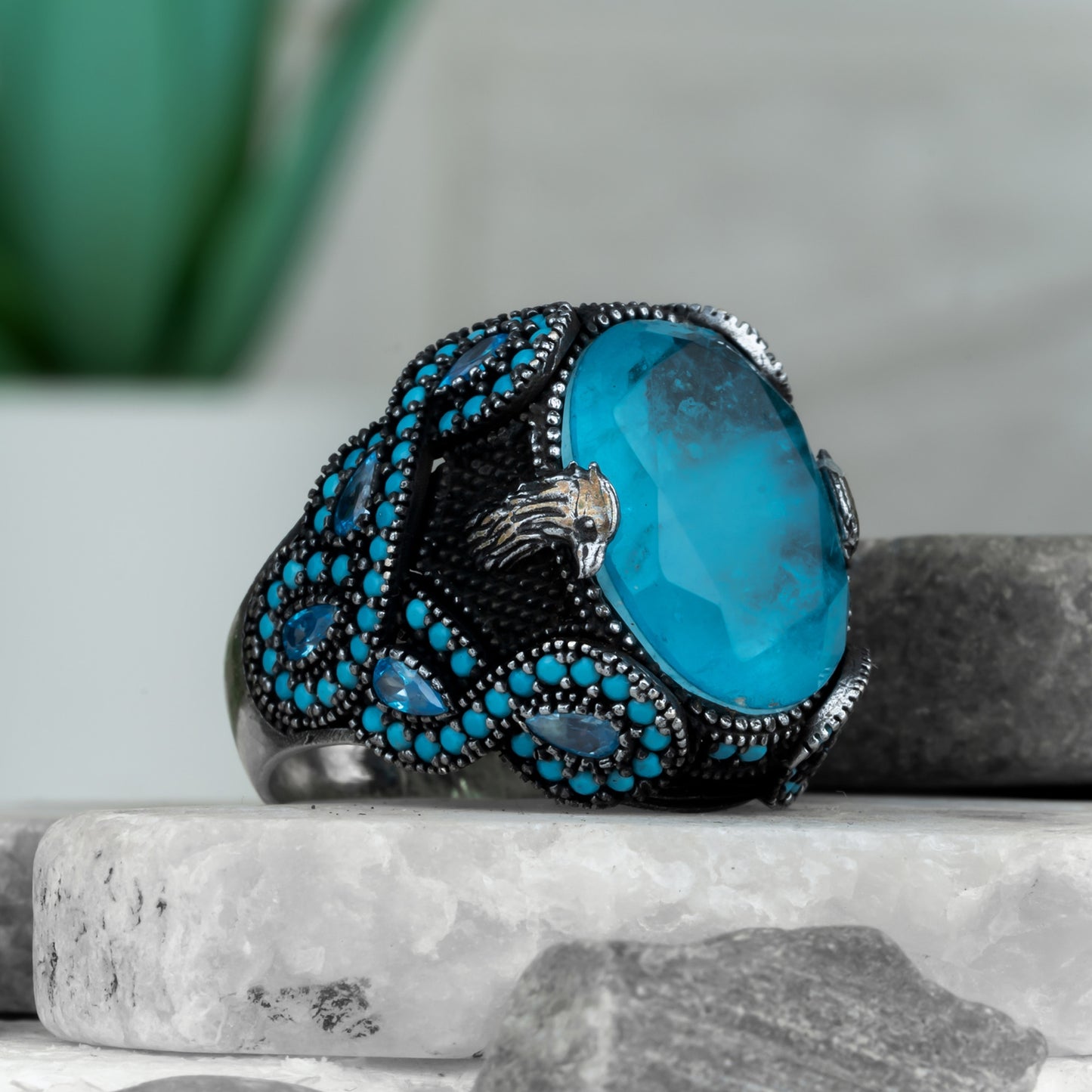 Bague hommes en argent pur 925 avec la pierre précieuse bleu.