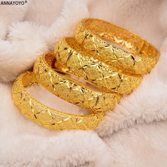 Bracelets en or de luxe pour et femmes.