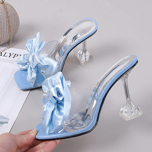 Pantoufles à talons hauts avec nœud en cristal pour femmes.