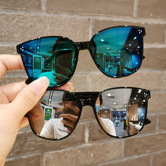 Lunettes de soleil rondes vintage pour enfants, protection UV, revêtement brillant.